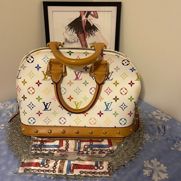 Authentic pre loved Alma-Louis Vuitton - Picture 1 of 17